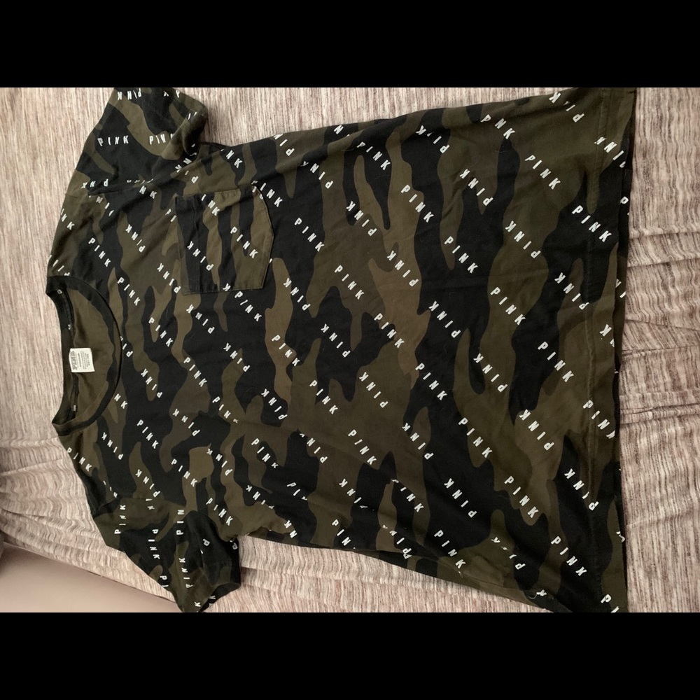 PINK Victoria’s Secret t-shirt